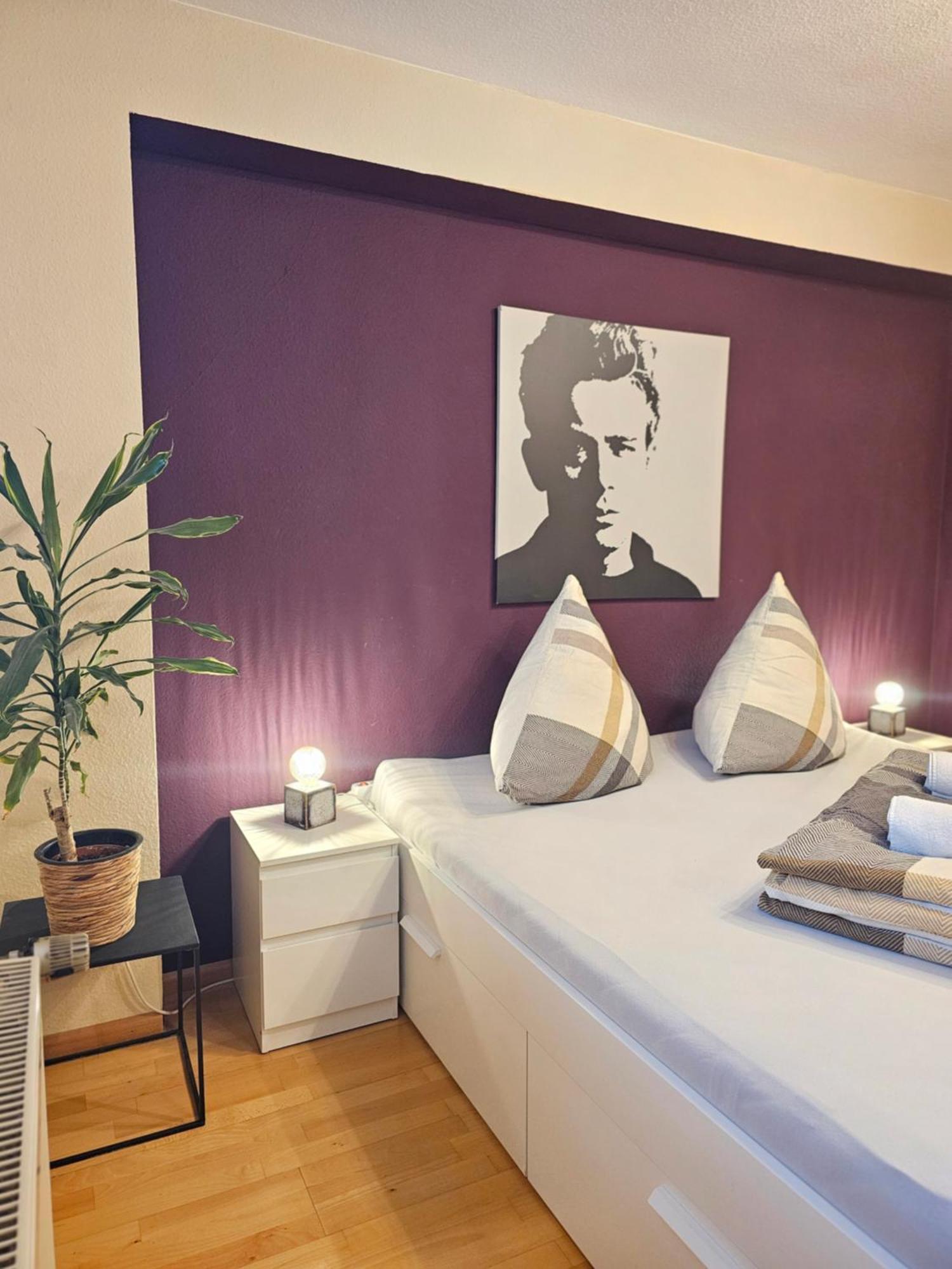 Privatunterkunft Doppelzimmer 1 I Geteiltes Bad & Kueche I Mit Dem Nur 4 Min Bis Zum Hauptbahnhof *