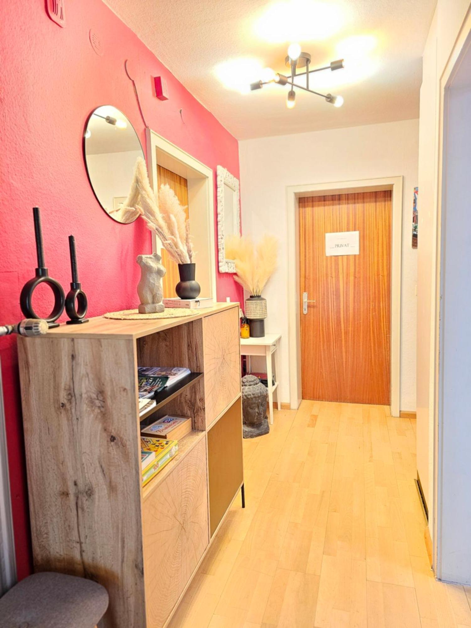 Privatunterkunft Doppelzimmer 1 I Geteiltes Bad & Kueche I Mit Dem Nur 4 Min Bis Zum Hauptbahnhof
